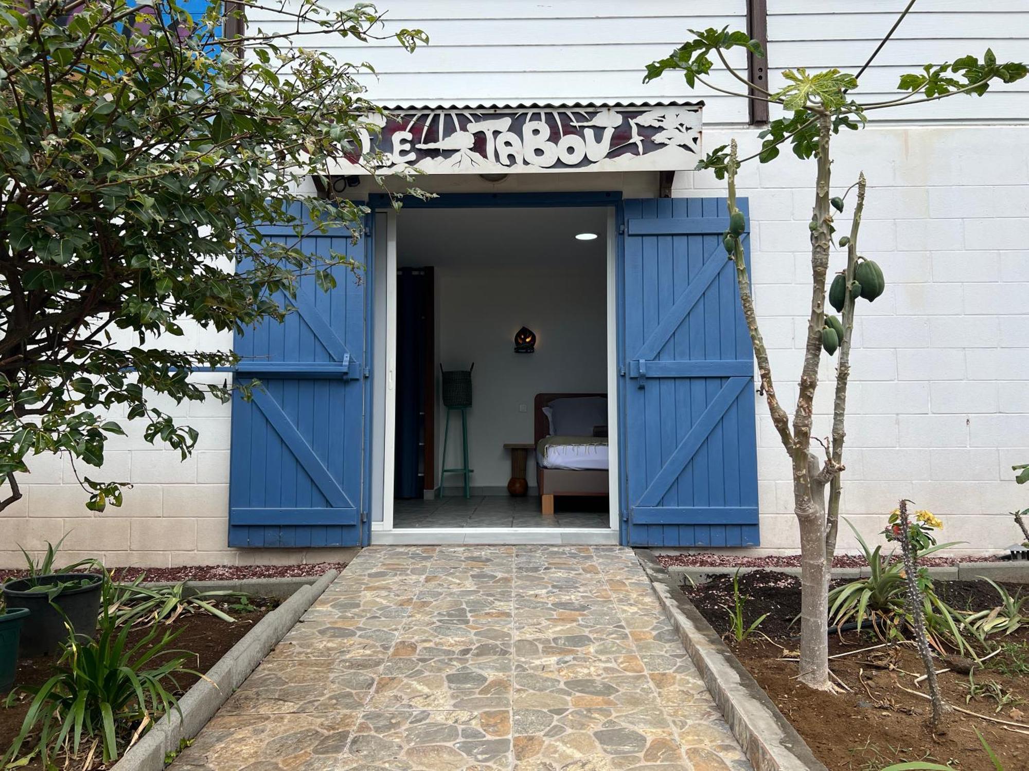 La Tanguiere - Studios 3 Etoiles Saint-Leu Ngoại thất bức ảnh